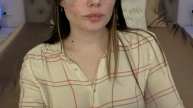 IceDanielles online show from March 28, 2026, 1:54 pm