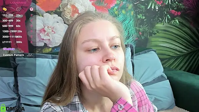 Polumna cute online show from April 24, 2026, 9:56 am