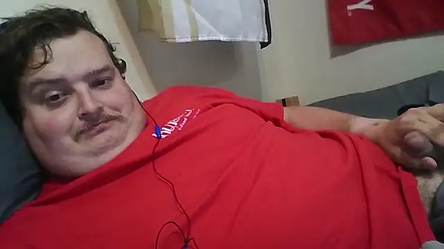 Snapshot of YelpedAverting chatting on September 15, 2025, 8:20 pm YelpedAverting online show from September 15, 2025, 8:20 pm