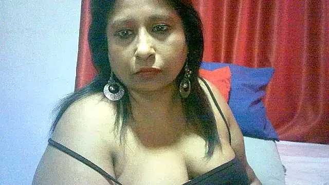 Snapshot of raniofsex02 chatting on February 24, 2025, 4:38 am raniofsex02 online show from February 24, 2025, 4:38 am