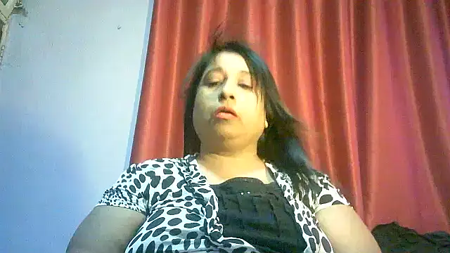 Snapshot of raniofsex02 chatting on November 4, 2025, 10:36 am raniofsex02 online show from November 4, 2025, 10:36 am