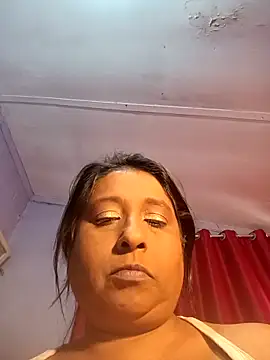 Snapshot of raniofsex02 chatting on April 4, 2026, 8:56 am raniofsex02 online show from April 4, 2026, 8:56 am
