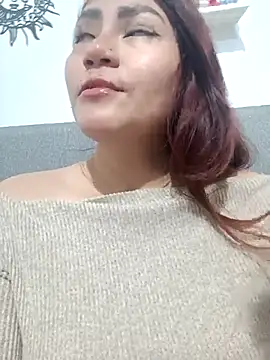 ZUCAAT online show from November 14, 2025, 3:38 am