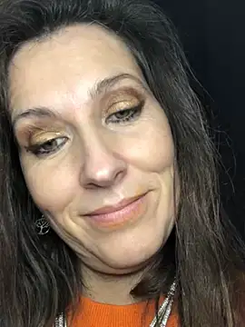 Lwhite1 online show from January 5, 2025, 5:30 pm