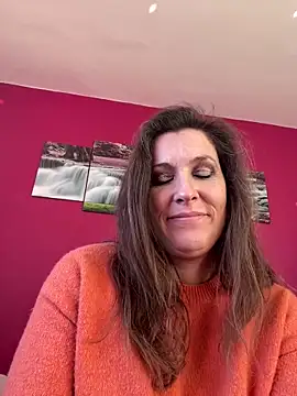 Lwhite1 online show from March 3, 2025, 4:46 pm