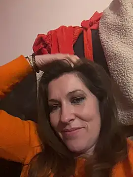 Lwhite1 online show from March 9, 2025, 11:25 pm