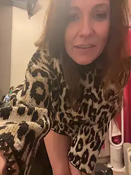 Lwhite1 online show from March 12, 2025, 4:46 pm