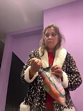 Lwhite1 online show from February 11, 2026, 12:48 am