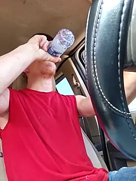 Snapshot of REDHAMMER_ chatting on September 10, 2025, 8:20 pm REDHAMMER online show from September 10, 2025, 8:20 pm