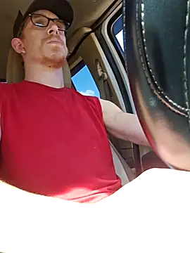 Snapshot of REDHAMMER_ chatting on September 25, 2025, 8:34 pm REDHAMMER online show from September 25, 2025, 8:34 pm