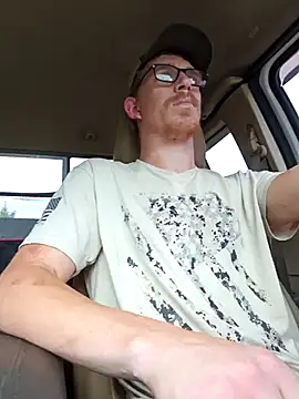 Snapshot of REDHAMMER_ chatting on October 13, 2025, 8:20 pm REDHAMMER online show from October 13, 2025, 8:20 pm