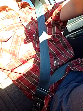 Snapshot of REDHAMMER_ chatting on January 12, 2026, 9:20 pm REDHAMMER online show from January 12, 2026, 9:20 pm