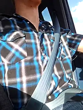 Snapshot of REDHAMMER_ chatting on February 19, 2026, 9:11 pm REDHAMMER online show from February 19, 2026, 9:11 pm