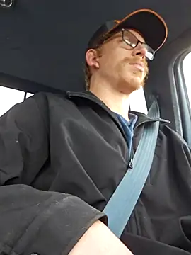 Snapshot of REDHAMMER_ chatting on February 25, 2026, 9:13 pm REDHAMMER online show from February 25, 2026, 9:13 pm