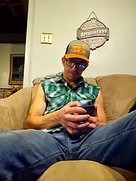 REDHAMMER  online show from March 4, 2026, 11:22 pm