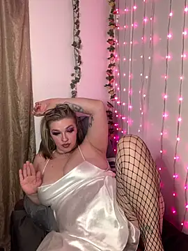 Snapshot of sablemarxx chatting on December 6, 2024, 6:17 pm sablemarxx online show from December 6, 2024, 6:17 pm