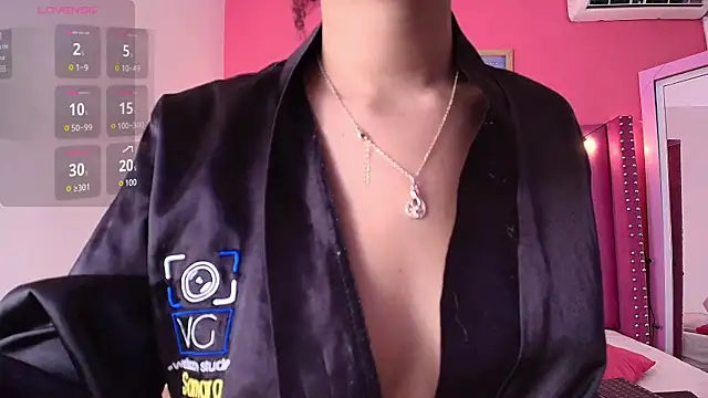 Snapshot of littleebonny chatting on January 16, 2025, 1:14 pm littleebonny online show from January 16, 2025, 1:14 pm