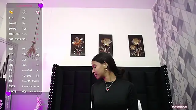 Snapshot of littleebonny chatting on March 8, 2025, 7:53 pm littleebonny online show from March 8, 2025, 7:53 pm