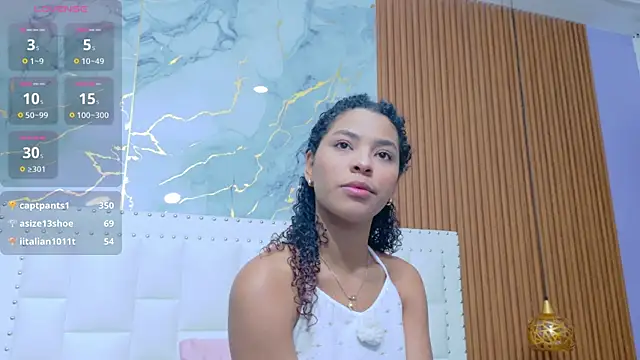 Snapshot of littleebonny chatting on December 16, 2025, 3:00 am littleebonny online show from December 16, 2025, 3:00 am