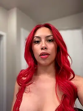 Snapshot of shaarebaare chatting on January 15, 2026, 1:32 am shaarebaare online show from January 15, 2026, 1:32 am