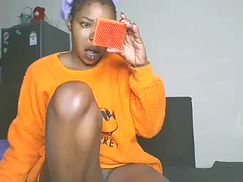 Snapshot of sweet_bigclit chatting on March 7, 2026, 5:37 am sweet bigclit online show from March 7, 2026, 5:37 am