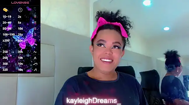 KayleighDreams  online show from February 22, 2025, 2:28 am