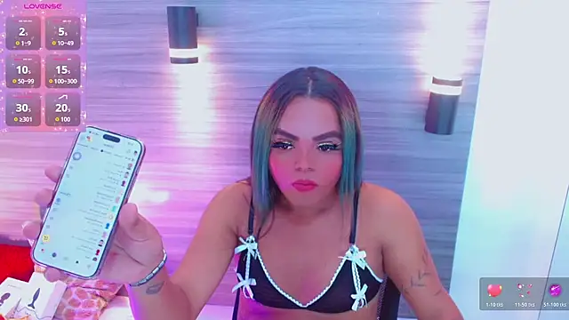 KayleighDreams  online show from March 12, 2026, 10:38 pm