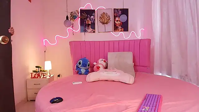 Azul horney online show from November 24, 2025, 9:25 pm