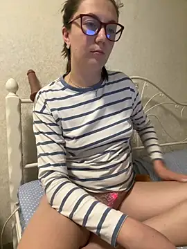 Snapshot of BeatriceTender chatting on October 17, 2025, 7:38 pm BeatriceTender online show from October 17, 2025, 7:38 pm