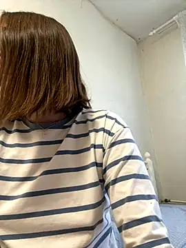 BeatriceTender online show from October 26, 2025, 10:43 am