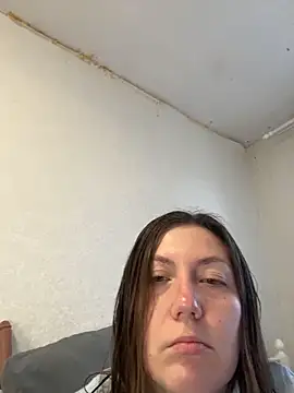 BeatriceTender online show from March 27, 2026, 1:33 pm