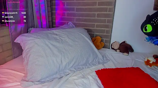 Snapshot of liam_oficial02 chatting on February 13, 2026, 3:02 am liam oficial02 online show from February 13, 2026, 3:02 am