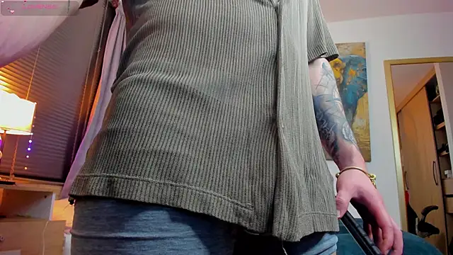 Snapshot of liam_oficial02 chatting on February 27, 2026, 3:06 am liam oficial02 online show from February 27, 2026, 3:06 am