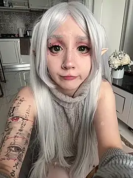 yourcutewaifu online show from February 8, 2026, 6:06 am