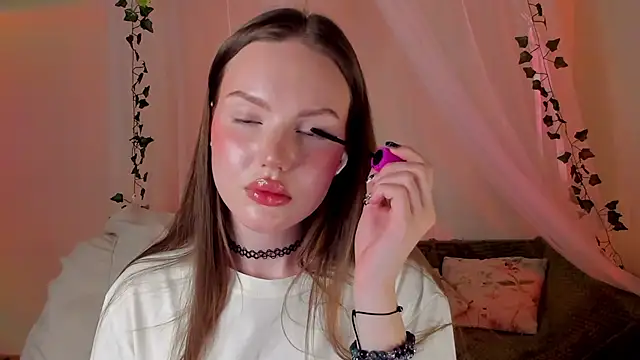 MishkaMe online show from February 9, 2025, 4:40 pm