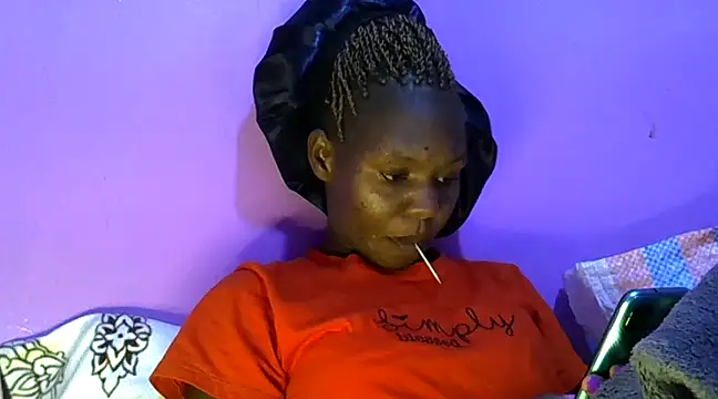 Cute tamara online show from December 6, 2024, 6:50 pm