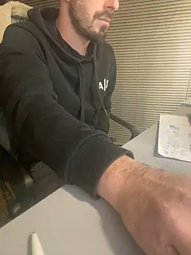 giorgakaci69 online show from February 11, 2026, 5:18 pm