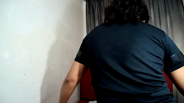 Cute Indian00 online show from February 10, 2025, 5:25 am