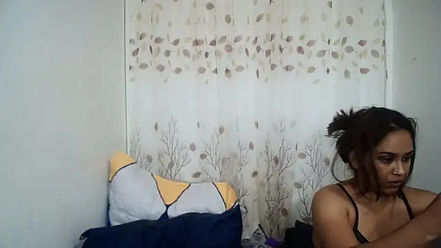 Cute Indian00 online show from February 18, 2025, 5:31 pm