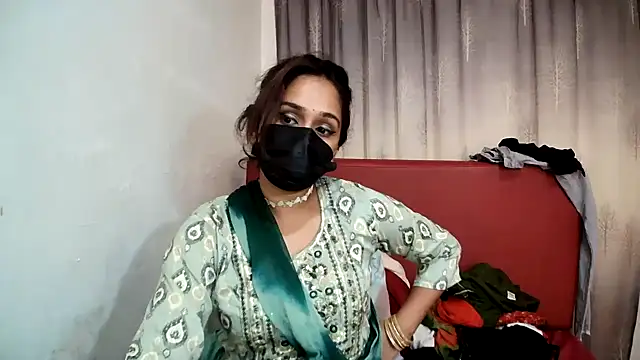 Cute Indian00 online show from February 26, 2025, 8:59 am