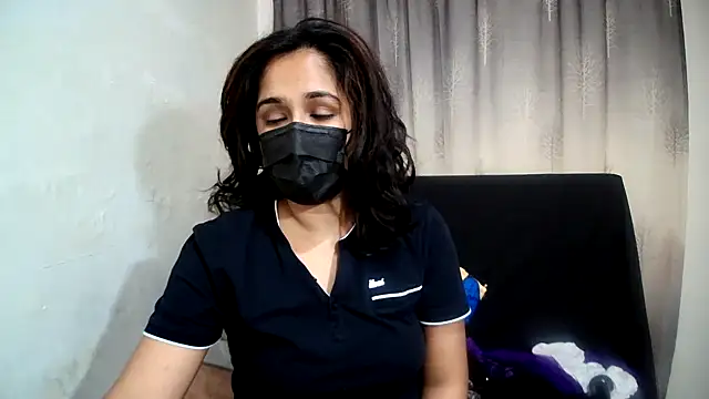 Cute Indian00 online show from March 20, 2025, 9:59 am