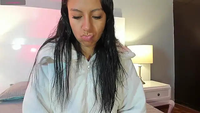 Snapshot of Tamaraakins chatting on November 16, 2025, 12:55 pm Tamaraakins online show from November 16, 2025, 12:55 pm