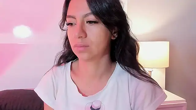 Snapshot of Tamaraakins chatting on December 1, 2025, 12:43 pm Tamaraakins online show from December 1, 2025, 12:43 pm