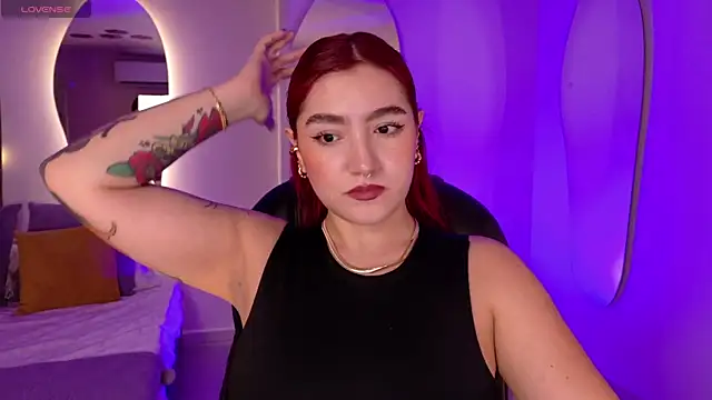 ViolettCastel online show from November 25, 2025, 7:14 pm