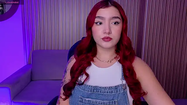 ViolettCastel online show from January 12, 2026, 6:46 pm