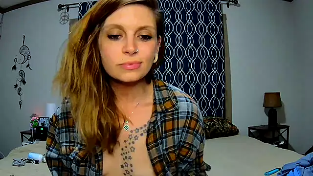 ZeelaXoXo online show from January 10, 2025, 10:06 am