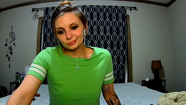 ZeelaXoXo online show from February 2, 2025, 6:37 am