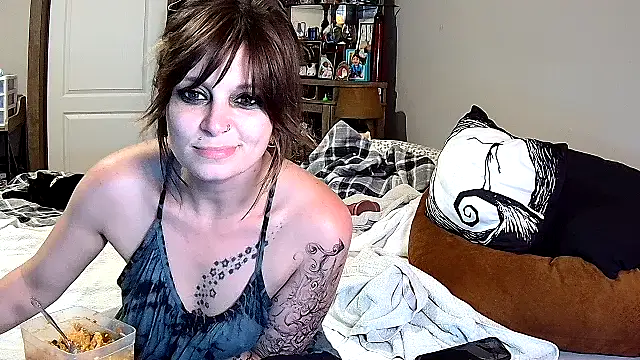 ZeelaXoXo online show from March 2, 2026, 6:58 am