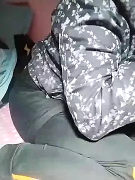 Snapshot of Dangky1 chatting on February 3, 2025, 3:27 pm Dangky1 online show from February 3, 2025, 3:27 pm