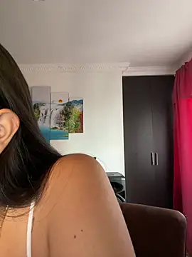 Kimmymadison- online show from March 17, 2026, 9:40 pm